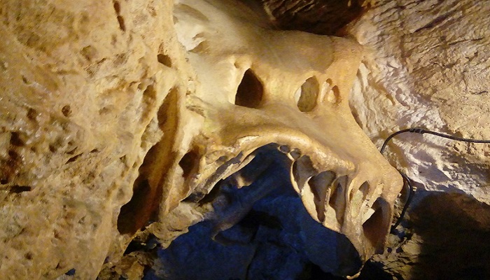 Фото Пещера на плато Ай-Петри